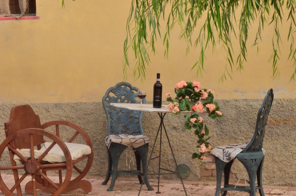 Fattoria Antonella Vila San Gimignano Exterior foto
